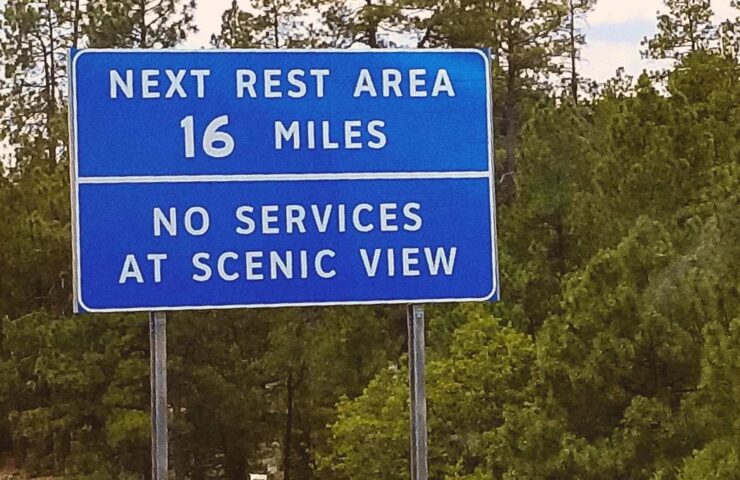 street-and-road-signs-rest-area-2025-02-21-21-34-35-utc