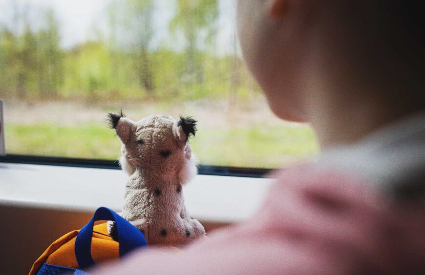 traveling-with-children-on-summer-holidays-2025-06-06-01-10-06-utc