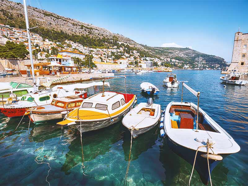 cro_att_boat-trip_01