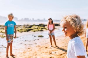 kids_beach_australia