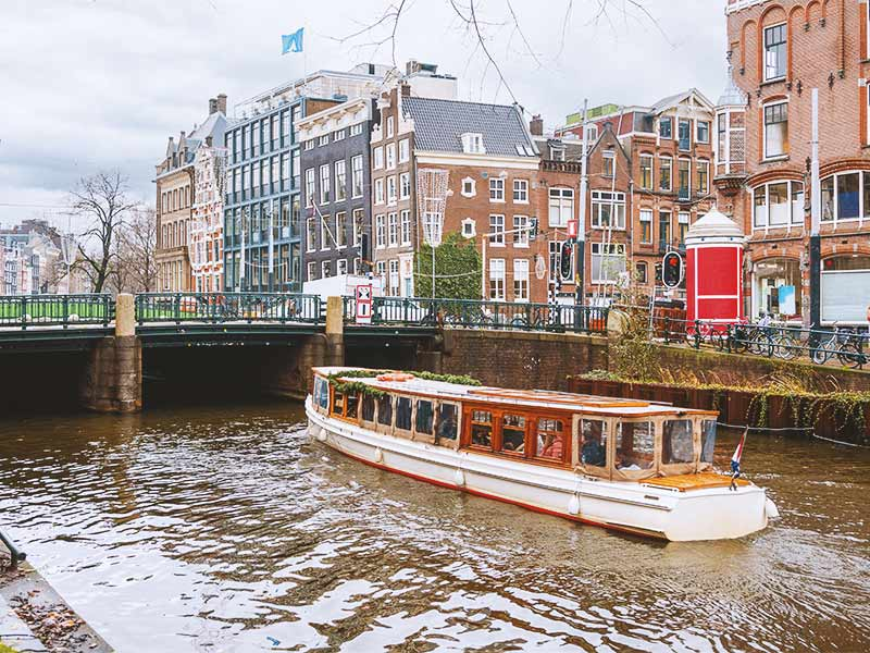 netherlands_att_boat