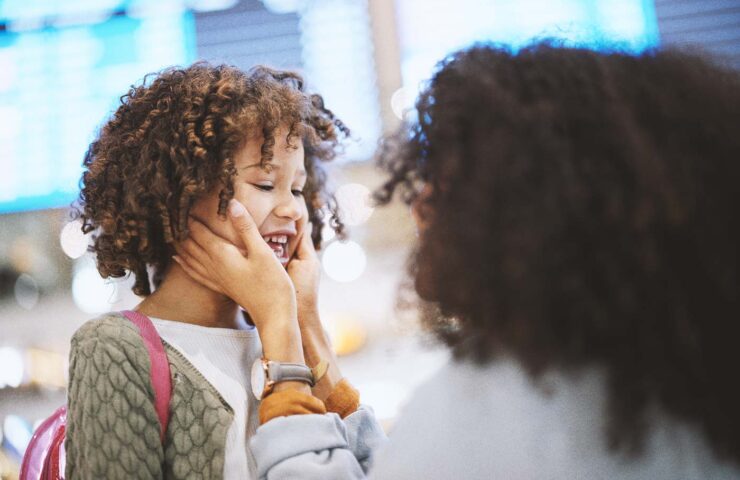 travelling-with-deaf-child_featured