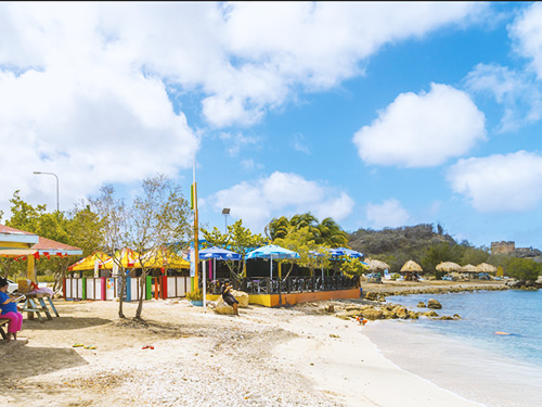 Curacau_caracasbaai_01